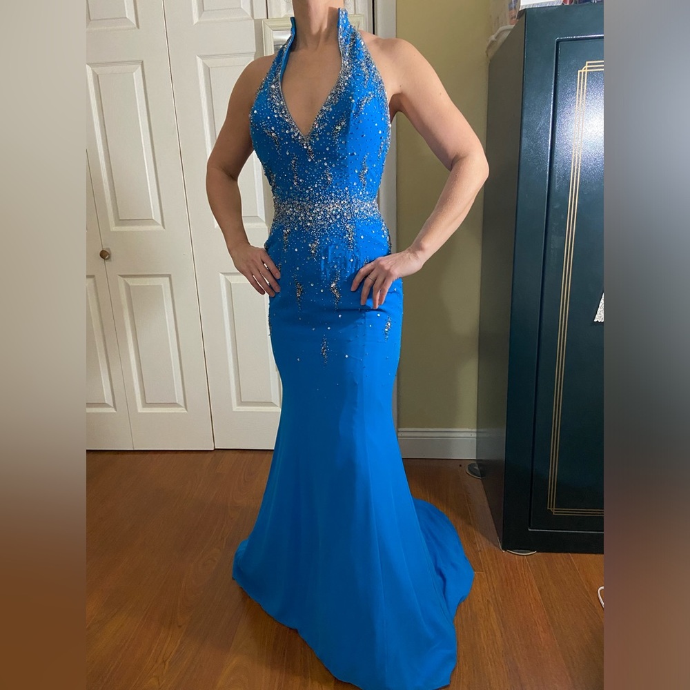 Elegant Blue Evening Gown